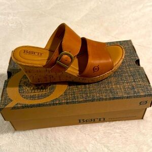 Born Sea wedge heels in tan size 8M New with box